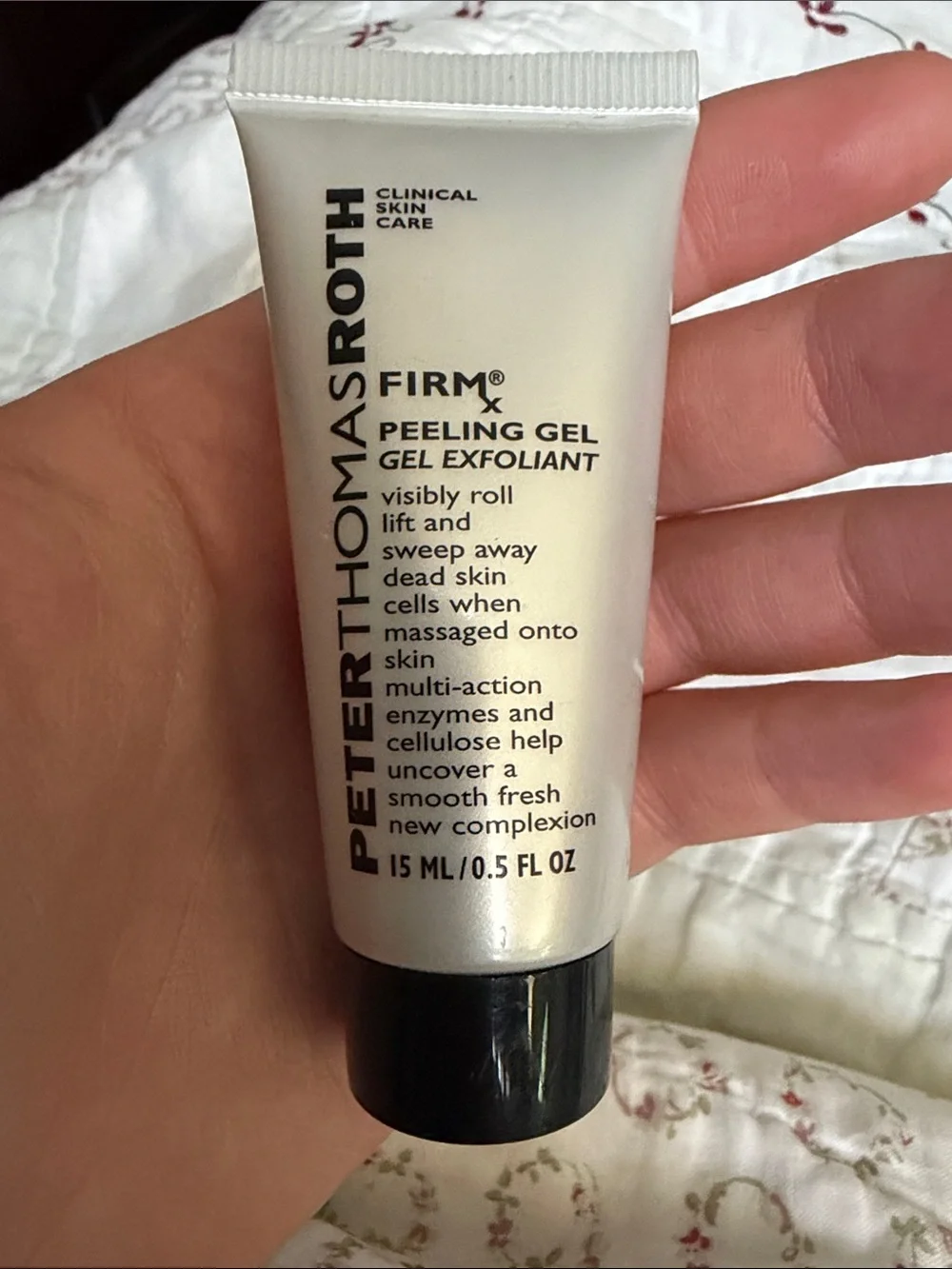 Peter Thomas Roth pearl white and black Peeling Gel - Travel Size